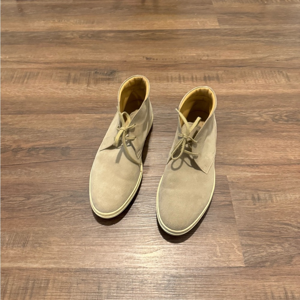 Tod’s Chukka Boots in Nubuck